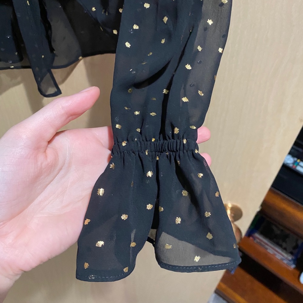 Tie front blouse - Picture 3 of 7